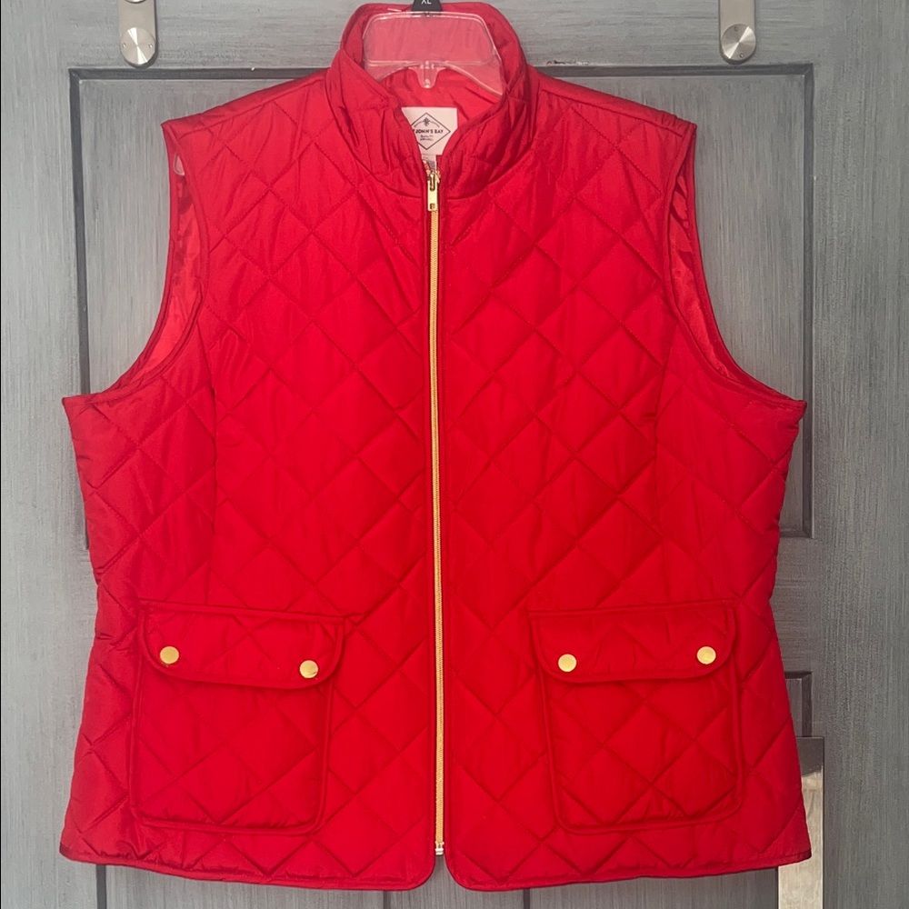 St. John's Bay XXL Women’s Red Preppy Quilted Vest #preppy #chic